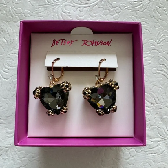 BETSEY JOHNSON Leopard Heart Drop Earrings - Picture 3 of 4